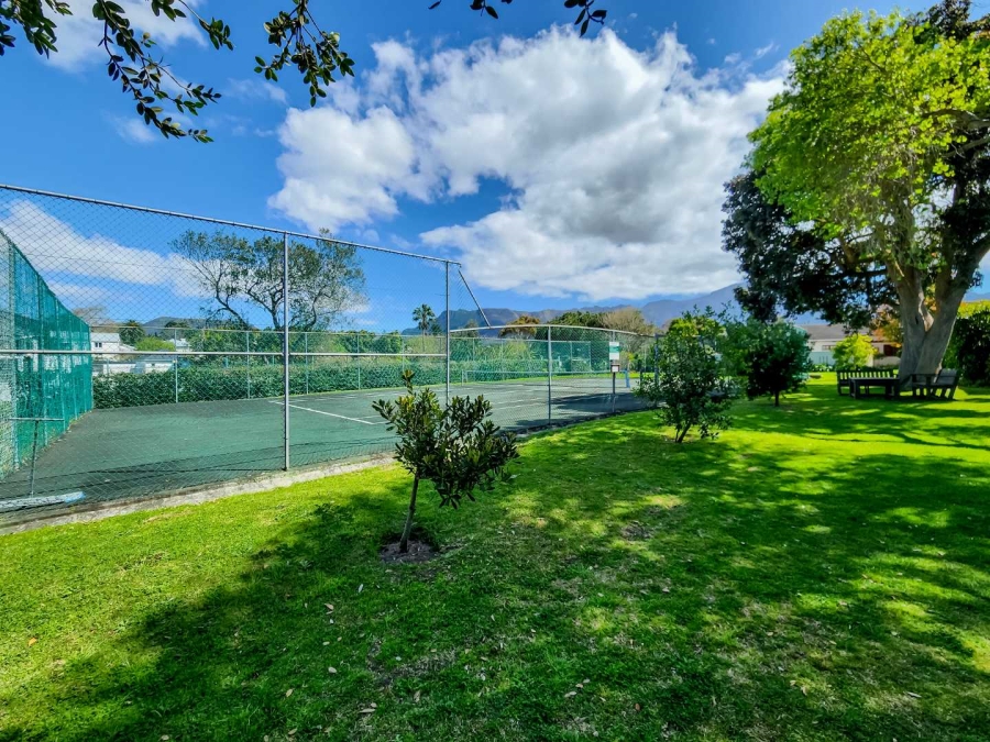 2 Bedroom Property for Sale in Plumstead Western Cape